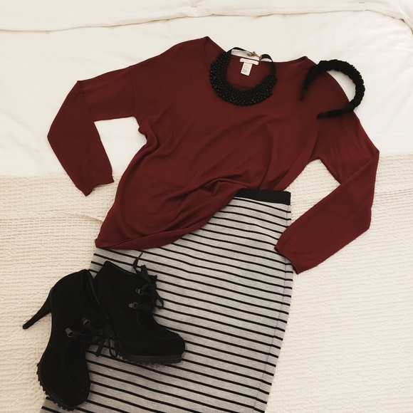 H&M Lightweight Sweater Long Sleeve Top (sz M) - Picture 1 of 6